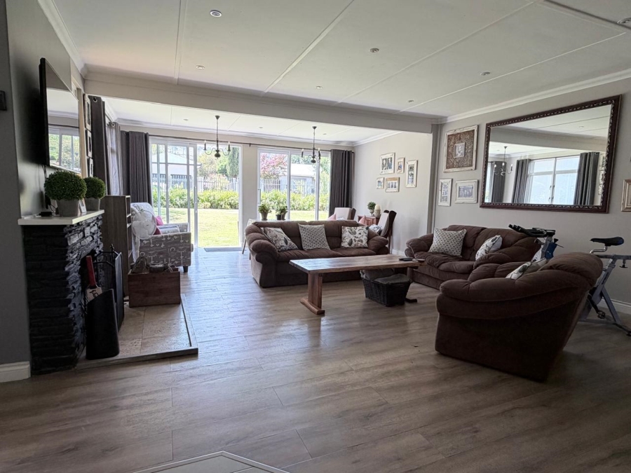 5 Bedroom Property for Sale in Bergsig Eastern Cape